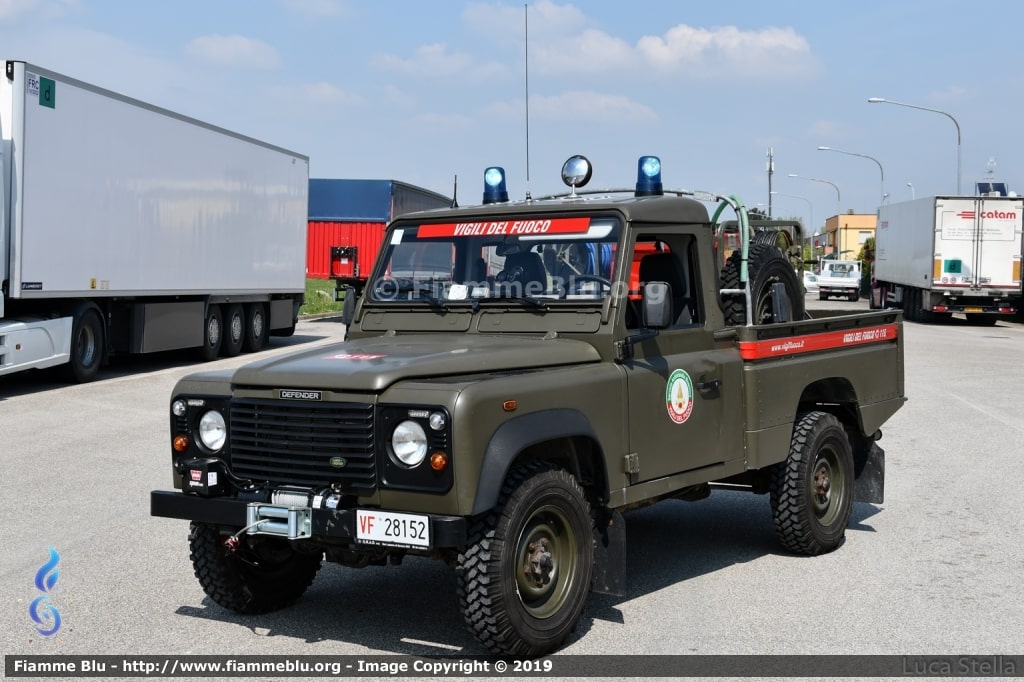 CA/ESK Land Rover Defender 110 TD4